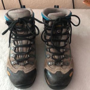 Asolo hiking shoes p2572